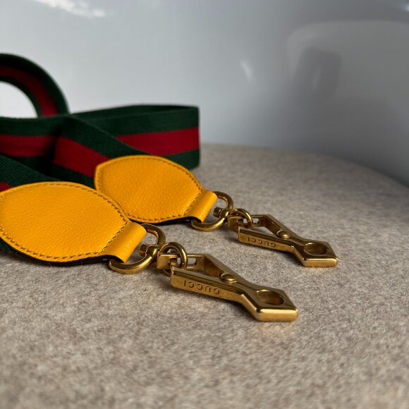 Gucci Neo Vintage GG Supreme Messenger Bag - Picture 9 of 16